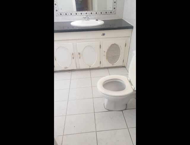 1 bed property to rent in SAVOY ESTATE